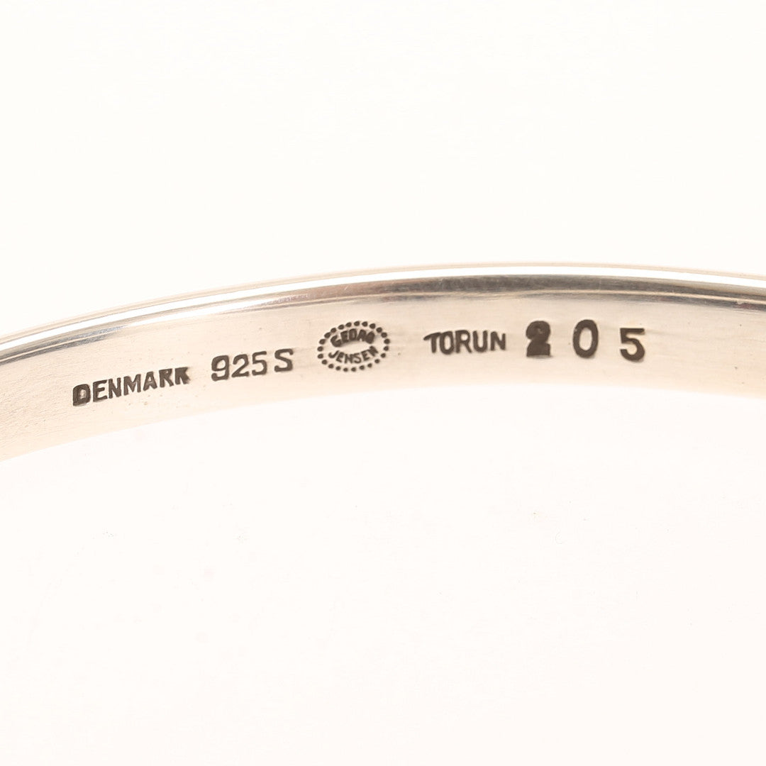 Vivianna Torun Bülow Hübe - Armring, silver and stone pendant