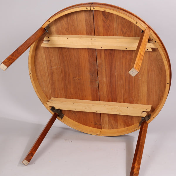 Rosewood dining table by Bertil Fridhagen