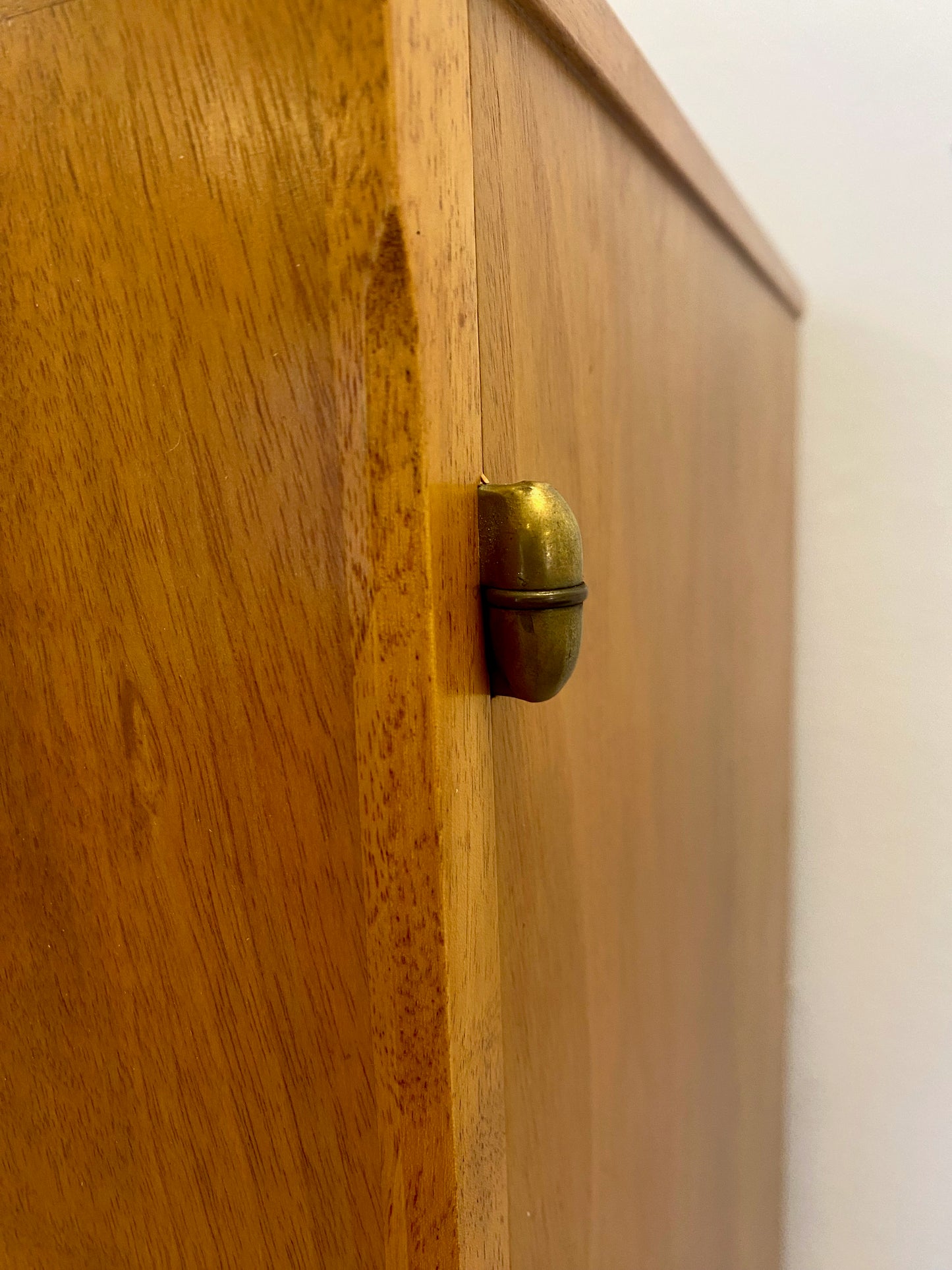 Carl Malmsten - Walnut cabinet, Lillbo
