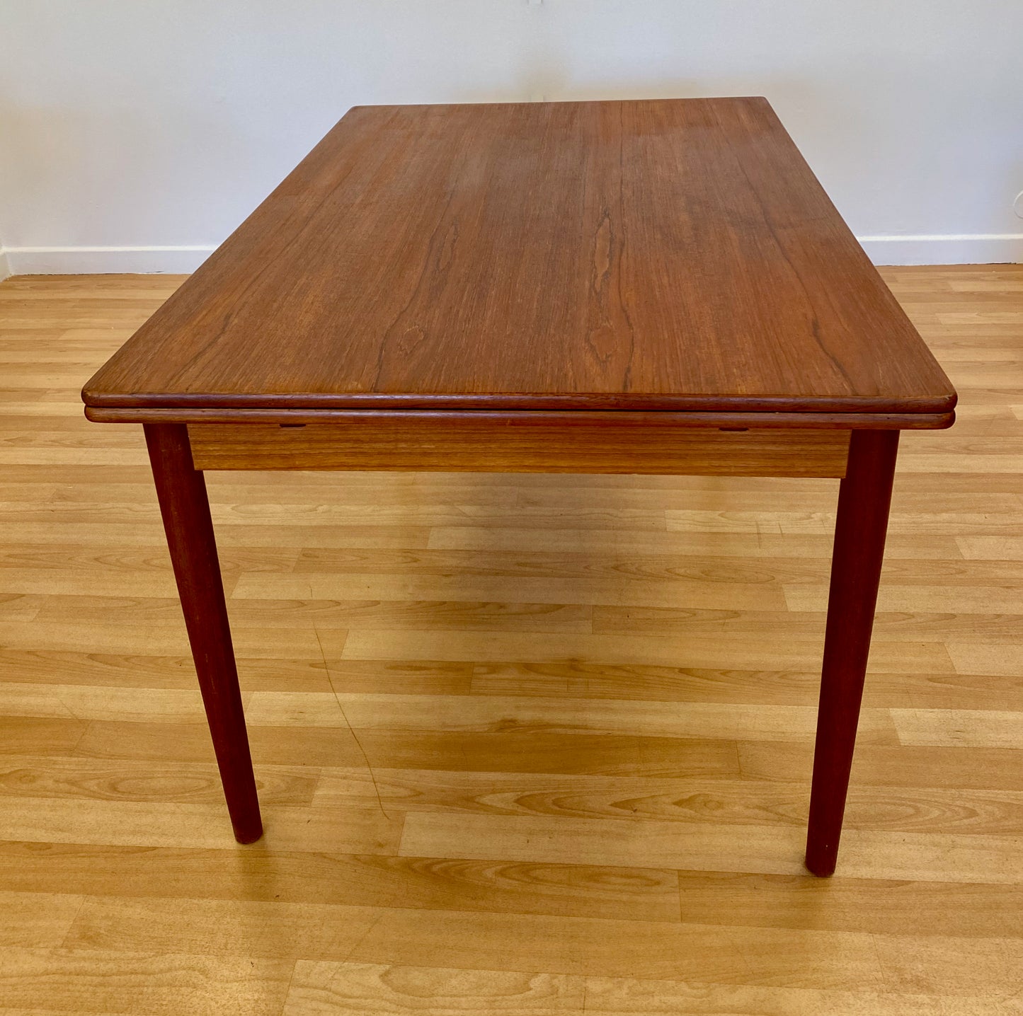 Dining table - AT-316 - by Hans Wegner for Andreas Tuck.