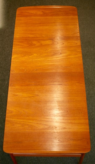 Peter Hvidt & Orla Mölgaard Nielsen - Coffee table model 640