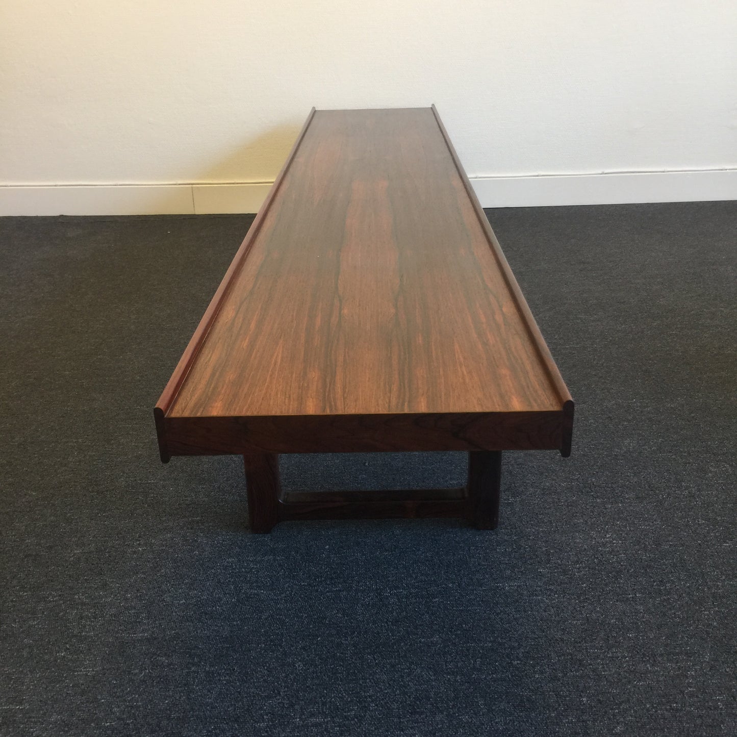 Torbjörn Afdal - Krobo bench for Mellemstrand