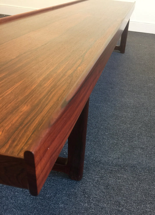 Torbjörn Afdal - Krobo bench for Mellemstrand