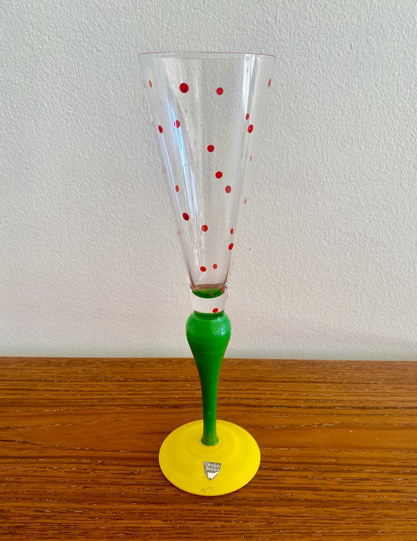 Anne Nilsson - Clown, champagne for Orrefors