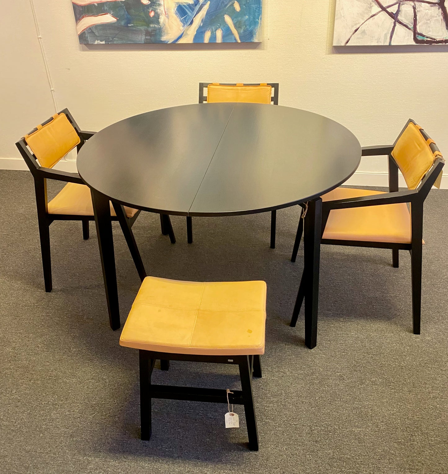 GAD - Dining chair 'Fole', black wood and Tärnsjö läder