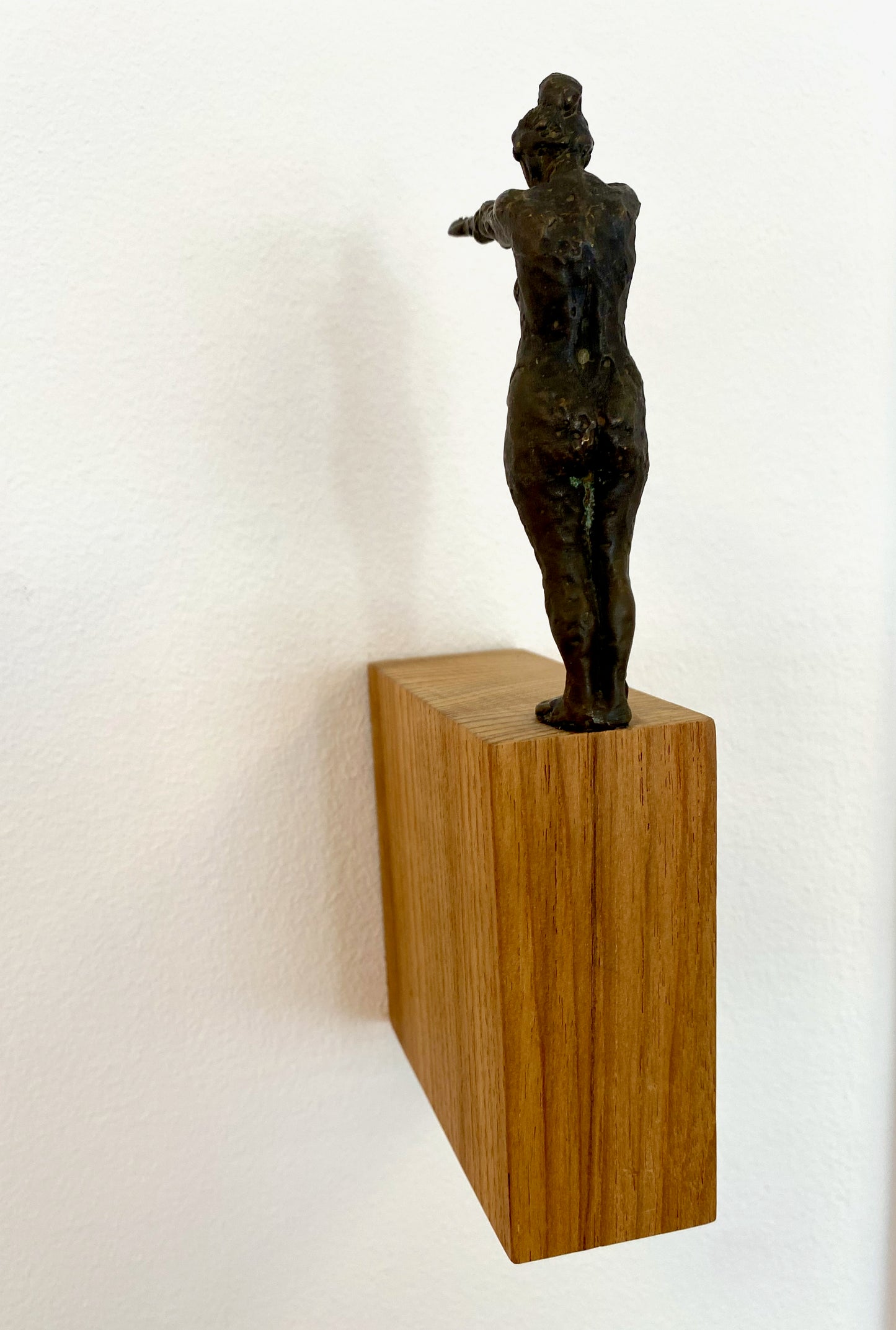 Ole Rosén - Hopp (Hope/Jump), bronze sculpture