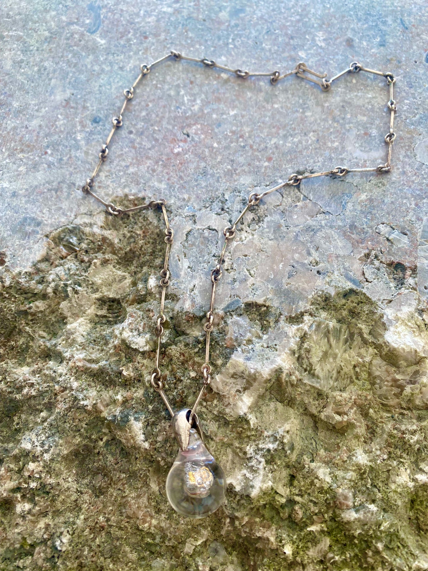 Björn Weckström (Lapponia) - Gold nugget, acrylic pendant with gold flake