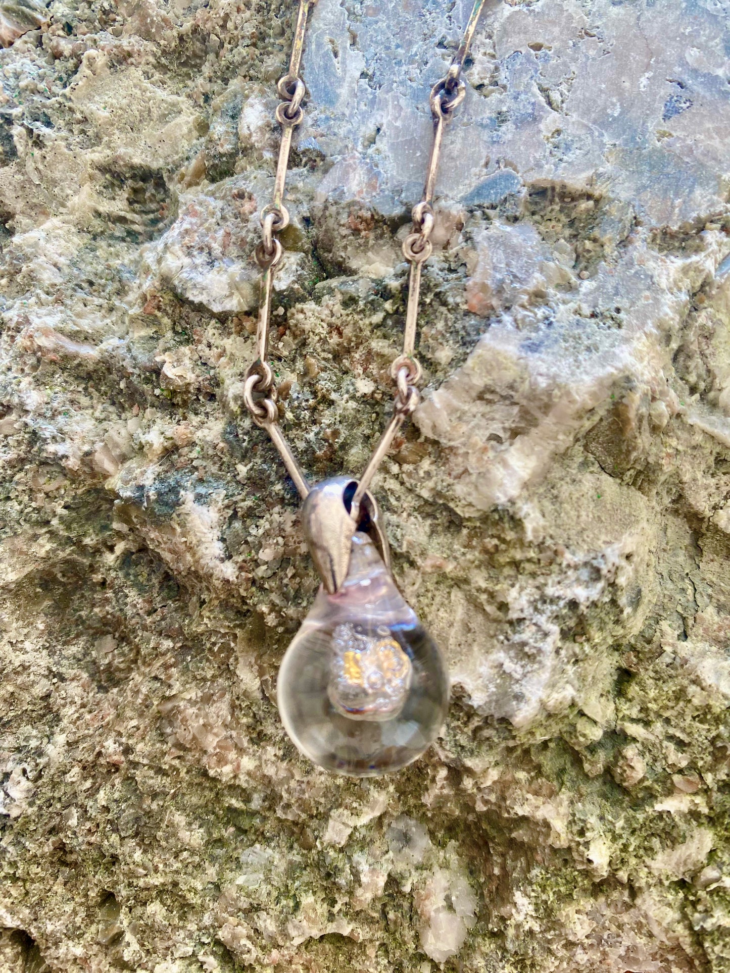 Björn Weckström (Lapponia) - Gold nugget, acrylic pendant with gold flake