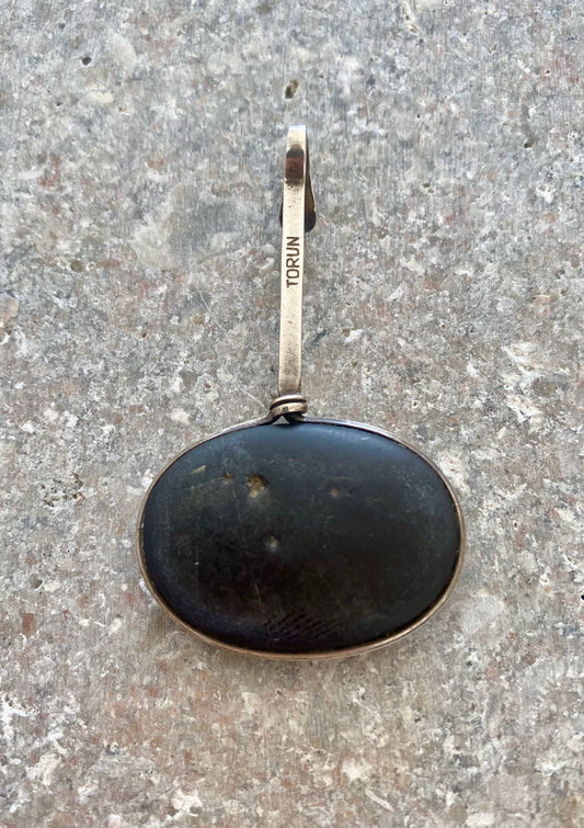 Vivianna Torun Bülow Hübe - Silver pendant with natural stone