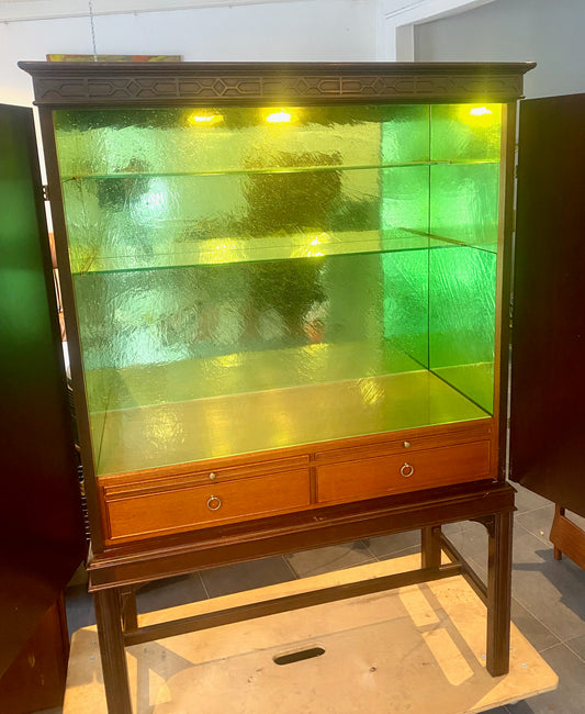Bar cabinet
