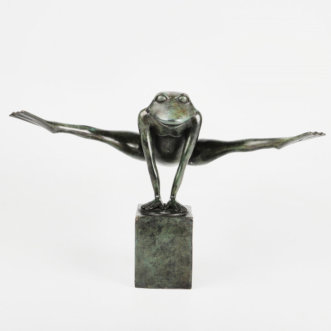 Look at my legs, bronze sculpture by R+R design