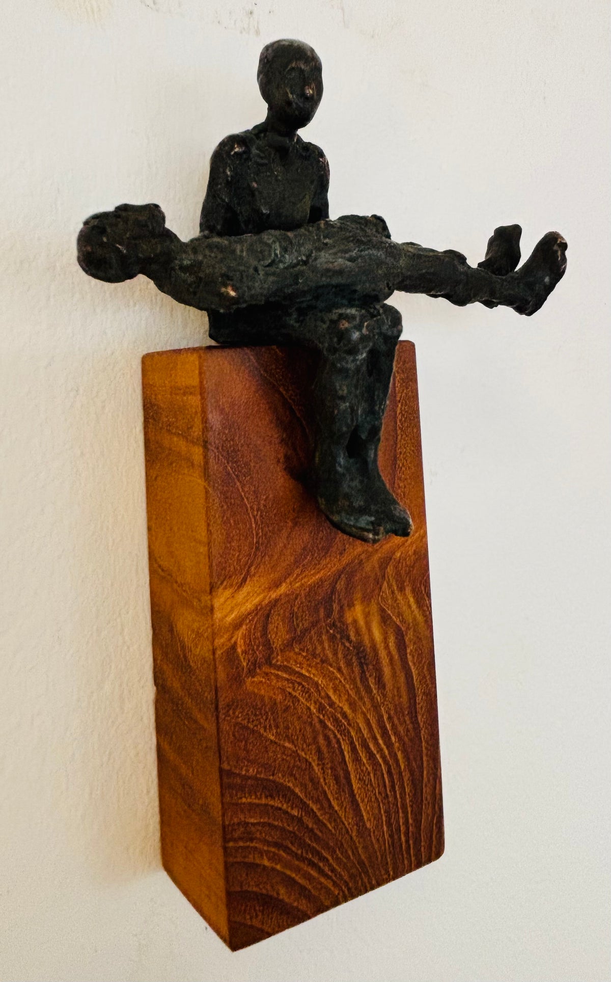 Ole Rosén - Pieta, bronsskulptur