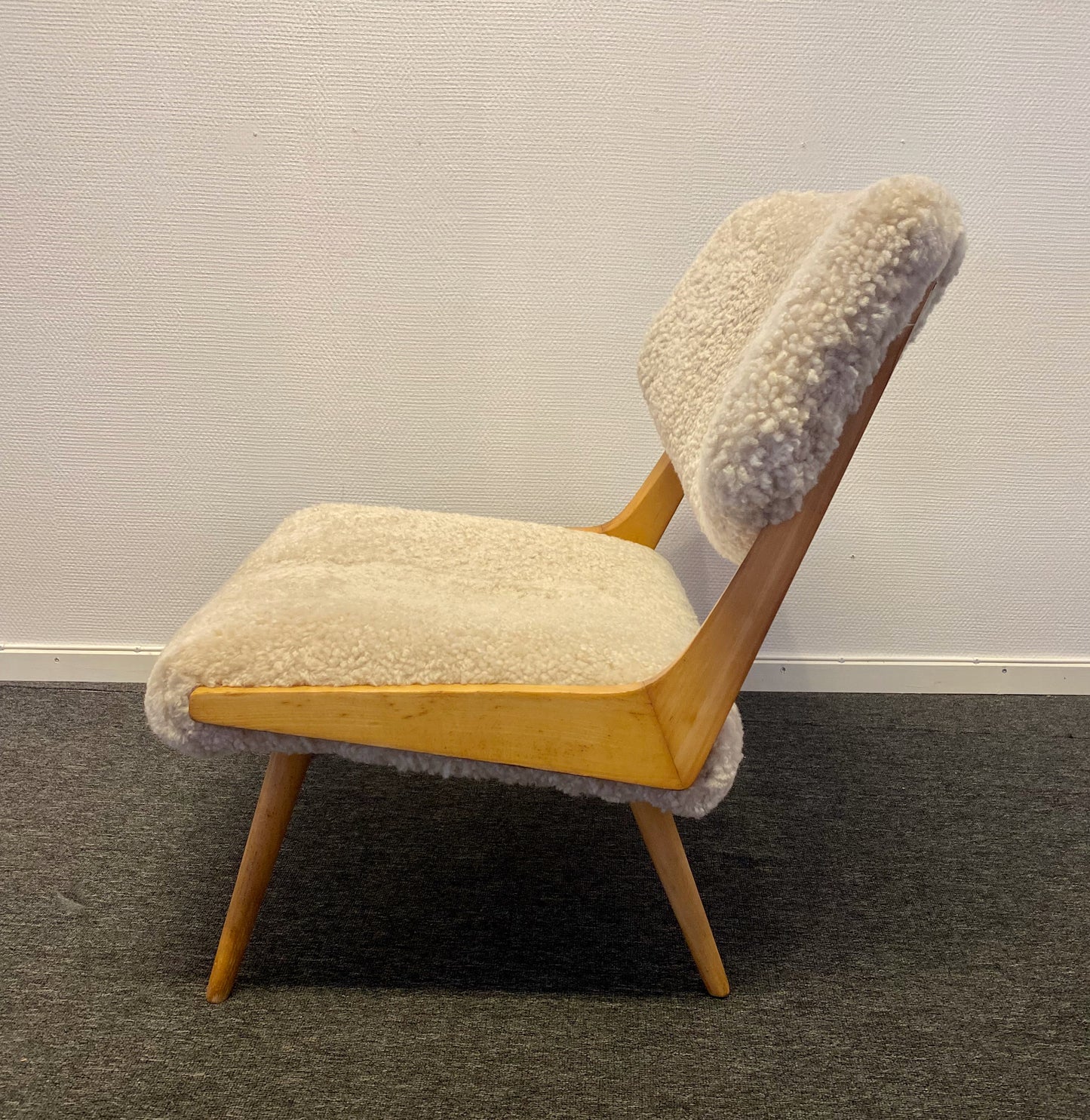 Svante Skogh, Easy chair no 915 for Hjertquist & Co.