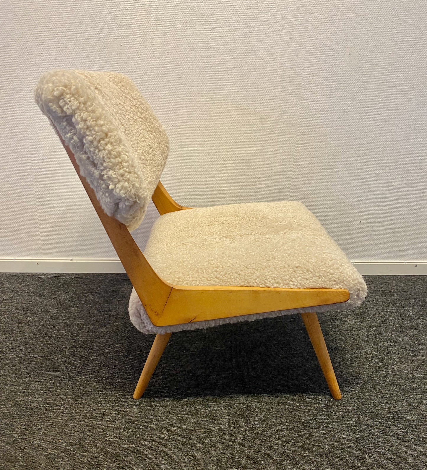 Svante Skogh, Easy chair no 915 for Hjertquist & Co.